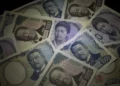 Yen Weakness Deepens as Japan’s Debt Burden Raises New Market Concerns