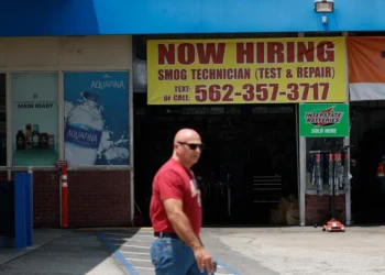 US Hiring Loses Steam as June Payroll Growth Slows Sharply