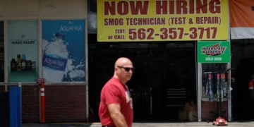 US Hiring Loses Steam as June Payroll Growth Slows Sharply