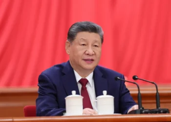 China’s Growth Loses Momentum Despite Export Boom