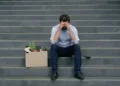 US Labor Market Sends Conflicting Signals as Job Quality Weakens
