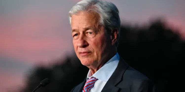 Jamie Dimon Backs Warsh as Fed Pulls Back Market Guidance