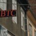 Digital blockchain network representing cryptocurrency and prediction market trading platforms